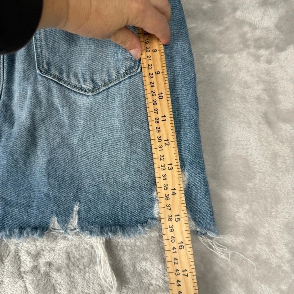 Hollister Ultra‎ High Rise Ripped Distressed Denim Mini Skirt Size 3